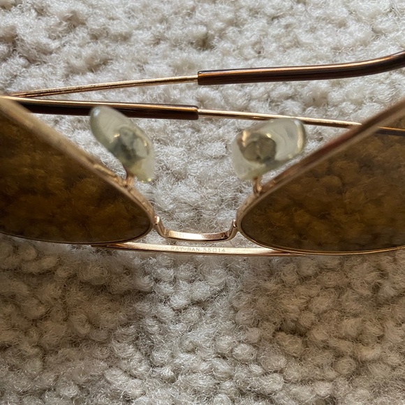 Ray-Ban Aviator Classic Sunglasses - Picture 10 of 10